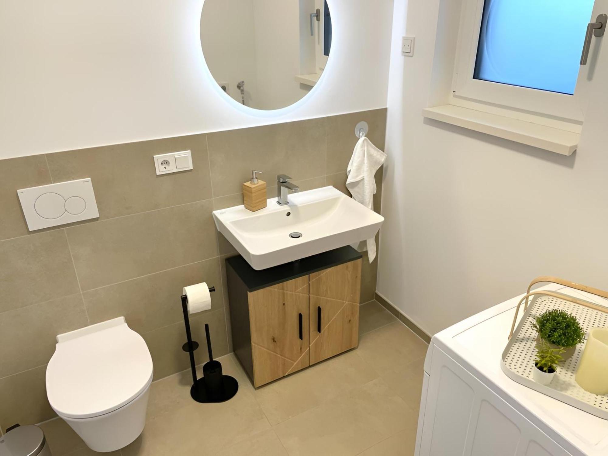 Exklusive 3-Zimmer Luxus-Maisonette In Hochheim - Naehe Frankfurt Flughafen, Wiesbaden Und Mainz Hochheim am Main Zewnętrze zdjęcie