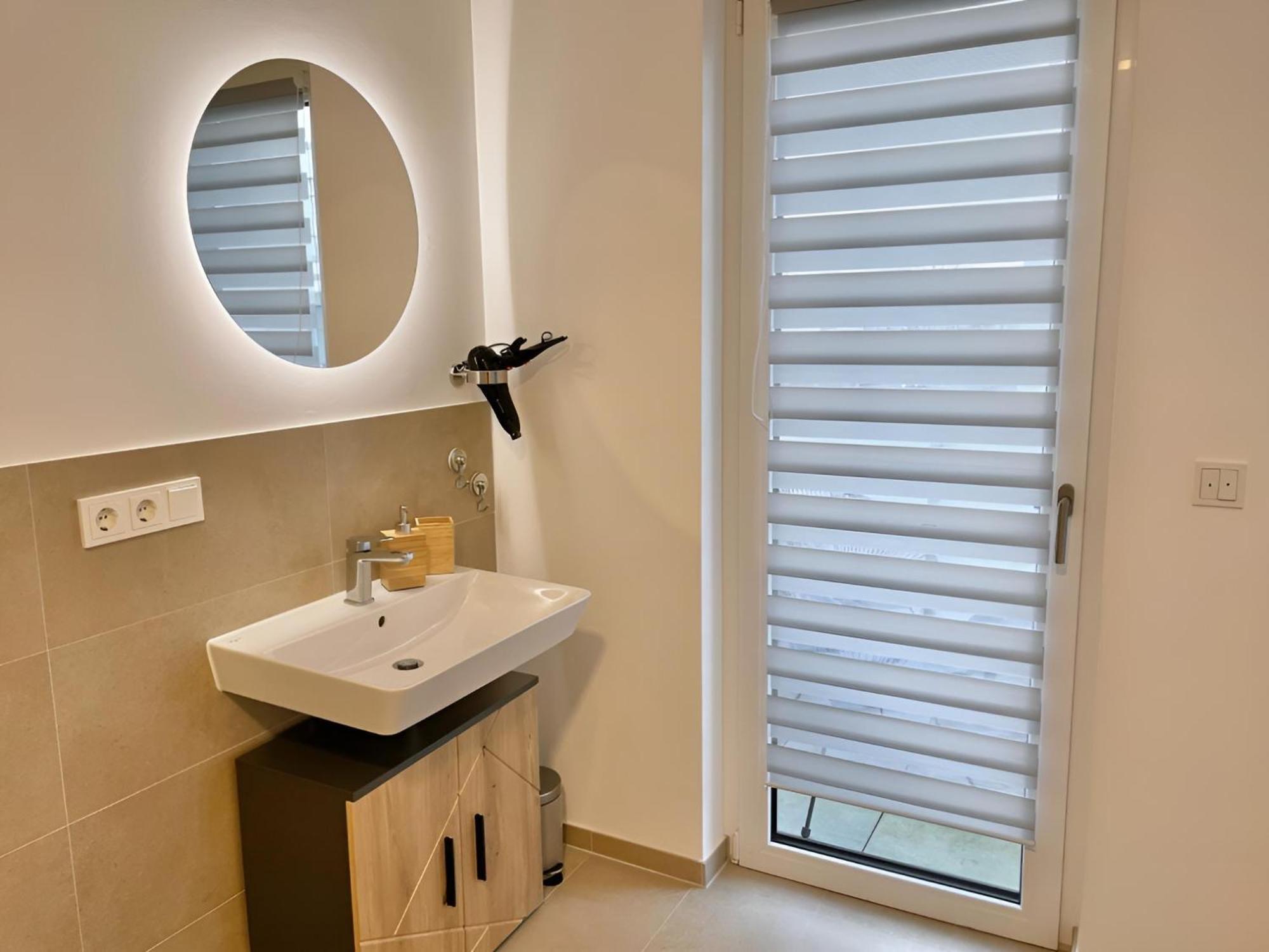 Exklusive 3-Zimmer Luxus-Maisonette In Hochheim - Naehe Frankfurt Flughafen, Wiesbaden Und Mainz Hochheim am Main Zewnętrze zdjęcie